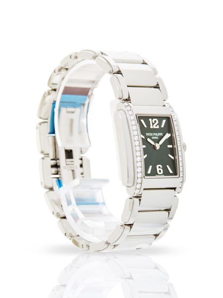 Patek Philippe Twenty-4 4910/1200A-011